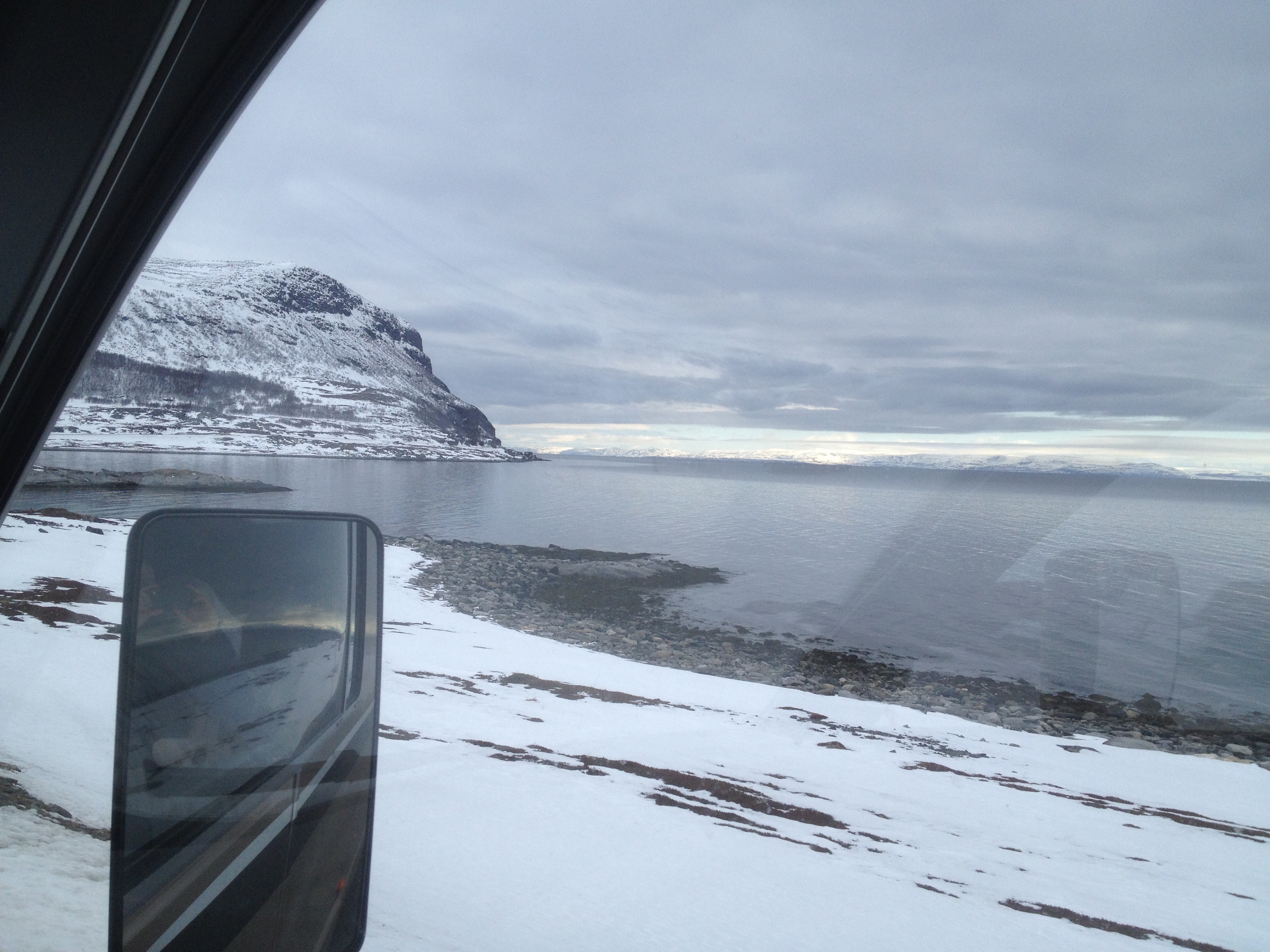 Driving to Honnigsvag